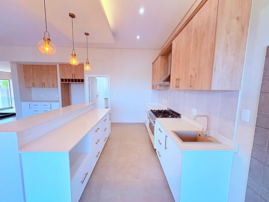 3 Bedroom Property for Sale in Hartenbos Heuwels Western Cape